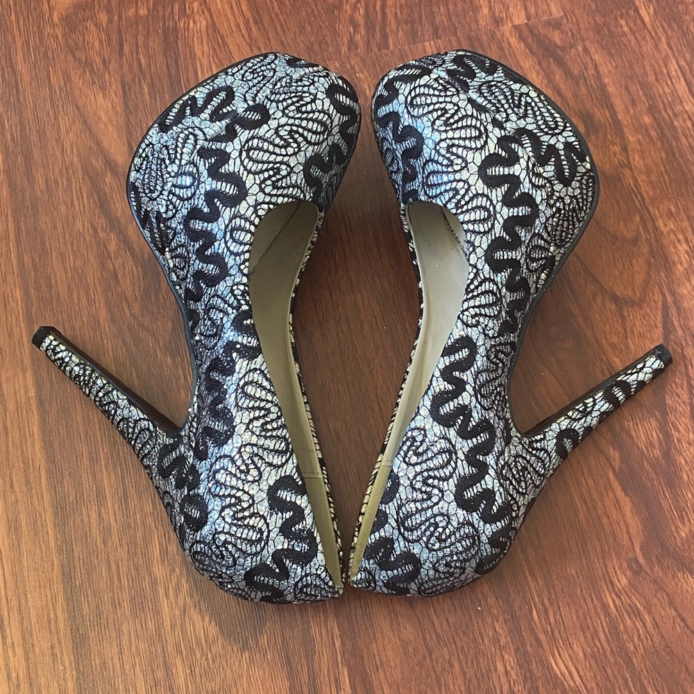 Lafio’ Sparkly Silver & Black Heels